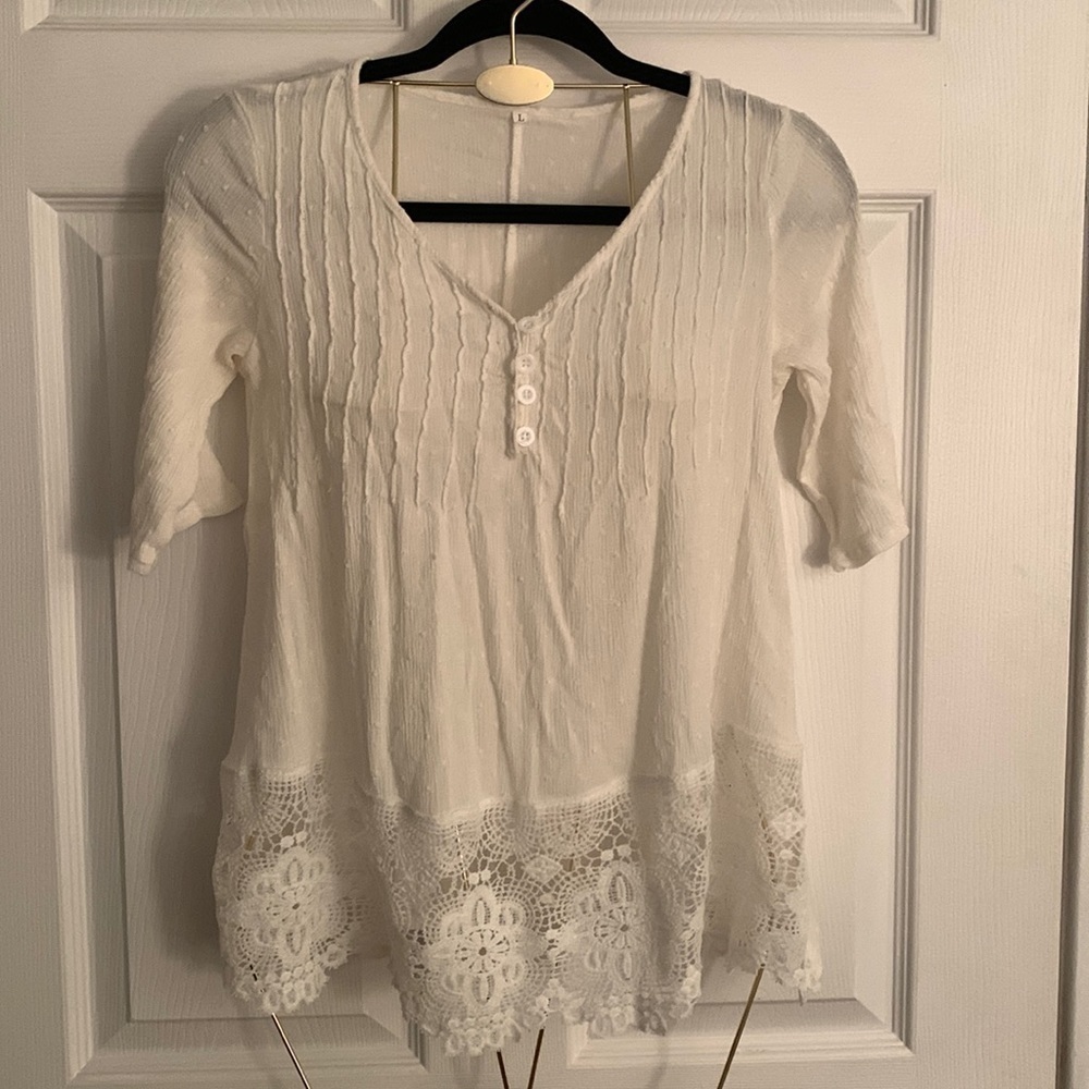 White Short Sleeve Blouse with Embroidered Design Size L #312
